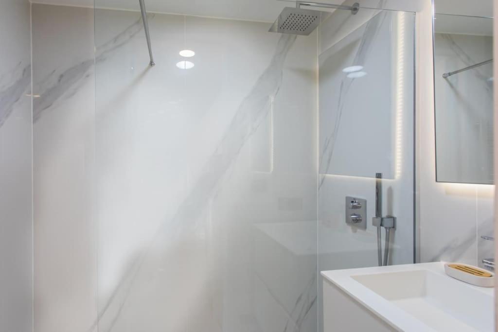 #11 Alex Suite Terrace Parking Ac 2 Bdr 5Mins To Sea 费拉角圣让 外观 照片